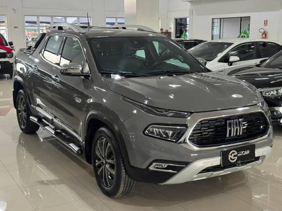 FIAT TORO 2.0 16V TURBO DIESEL RANCH 4WD AT9 FIAT TORO 2.0 16V TURBO DIESEL RANCH 4WD AT9